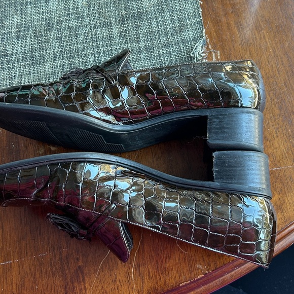 Stuart Weitzman Tassel LoafersWomen’s 7.5 BrownCroc Embossed Leather Block Heel - Picture 17 of 17